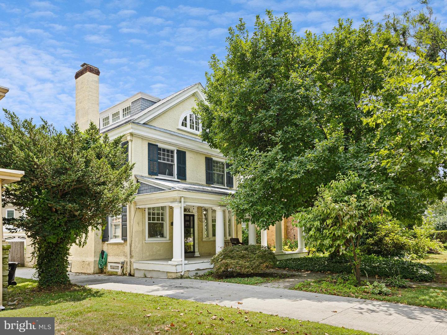 Photo 2 of 34 of 2012 Baynard Blvd house