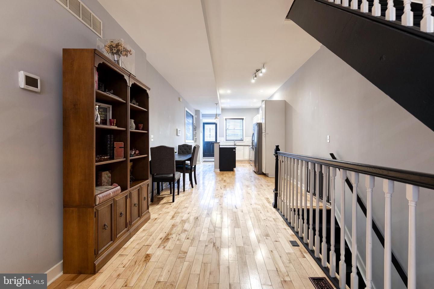 Photo 7 of 37 of 1305 Cooksie St townhome