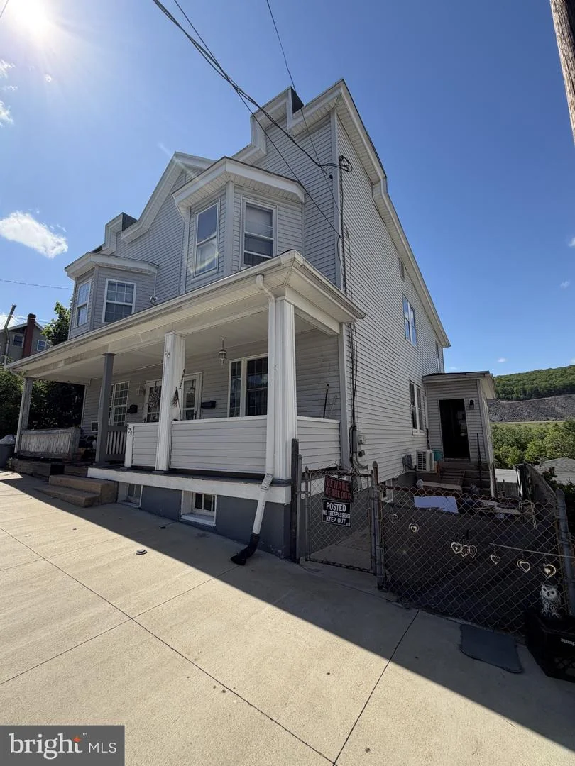 129 E Ridge Street, Coaldale, PA, 18218