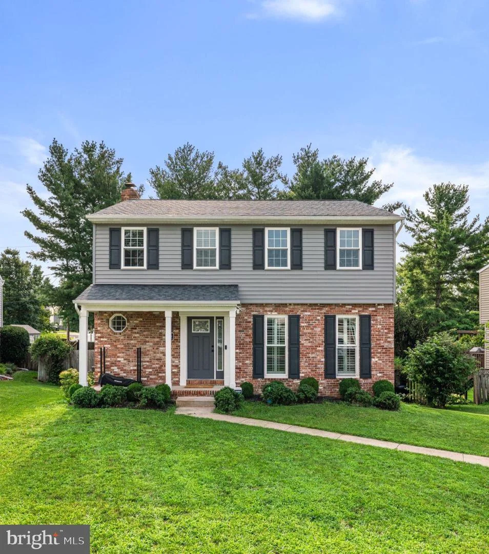 6425 Oak Park Ct