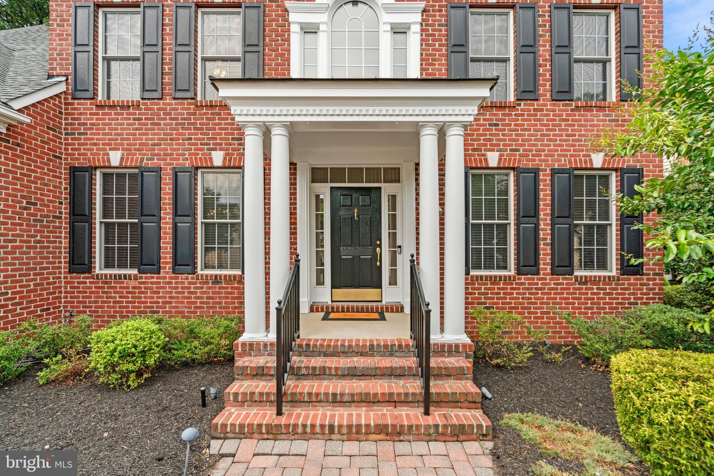 Photo 3 of 36 of 1408 Travers Ct house