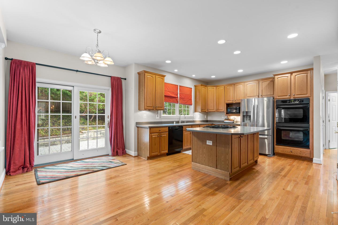 Photo 9 of 36 of 1408 Travers Ct house