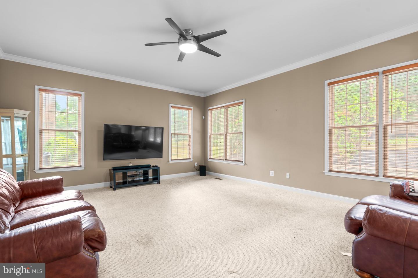 Photo 12 of 36 of 1408 Travers Ct house