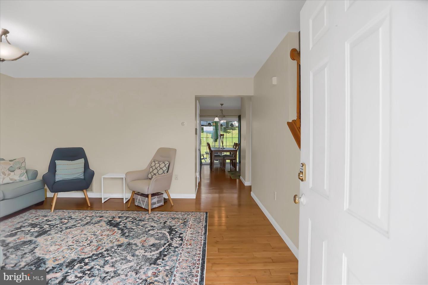 Photo 4 of 32 of 106 Birchtree Ct townhome