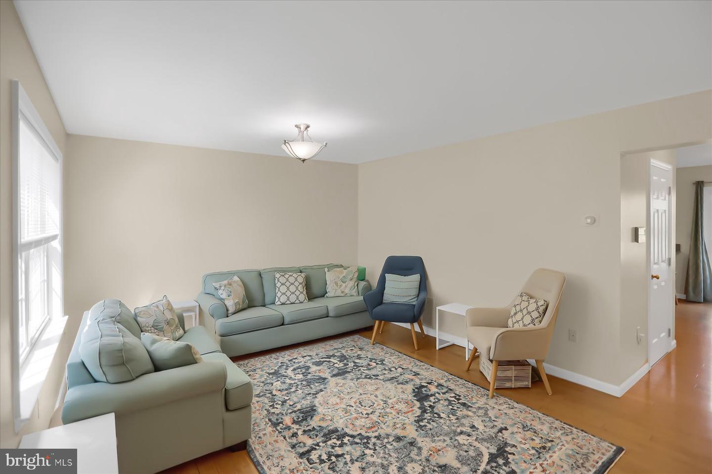 Photo 5 of 32 of 106 Birchtree Ct townhome
