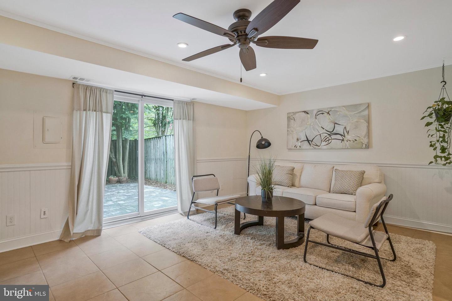 Photo 3 of 41 of 5505 Independence Cir #5505 townhome