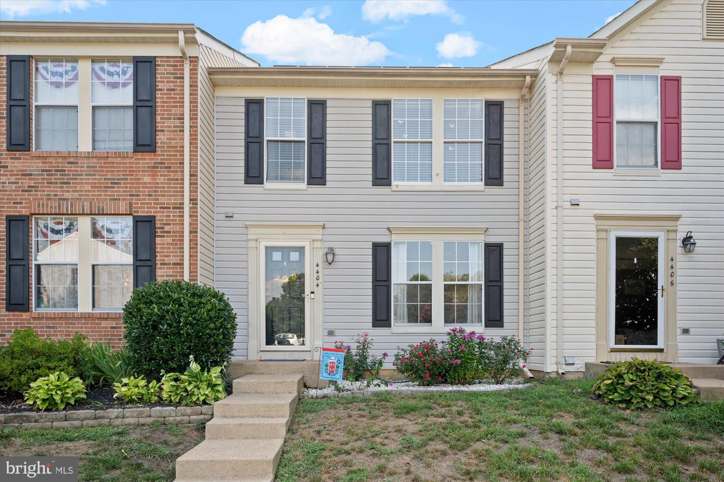 Photo 2 of 28 of 4404 Cider Barrel Ct townhome