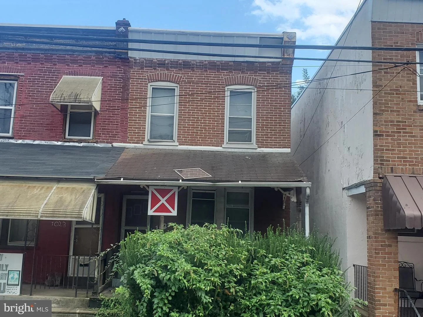 1025 W 5th Street