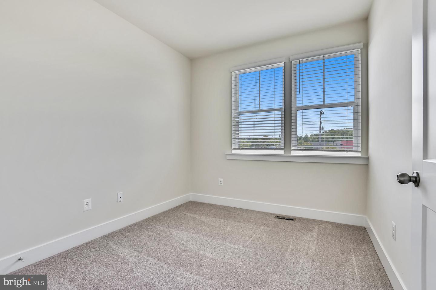 Photo 15 of 17 of 16601 Anegada Dr townhome