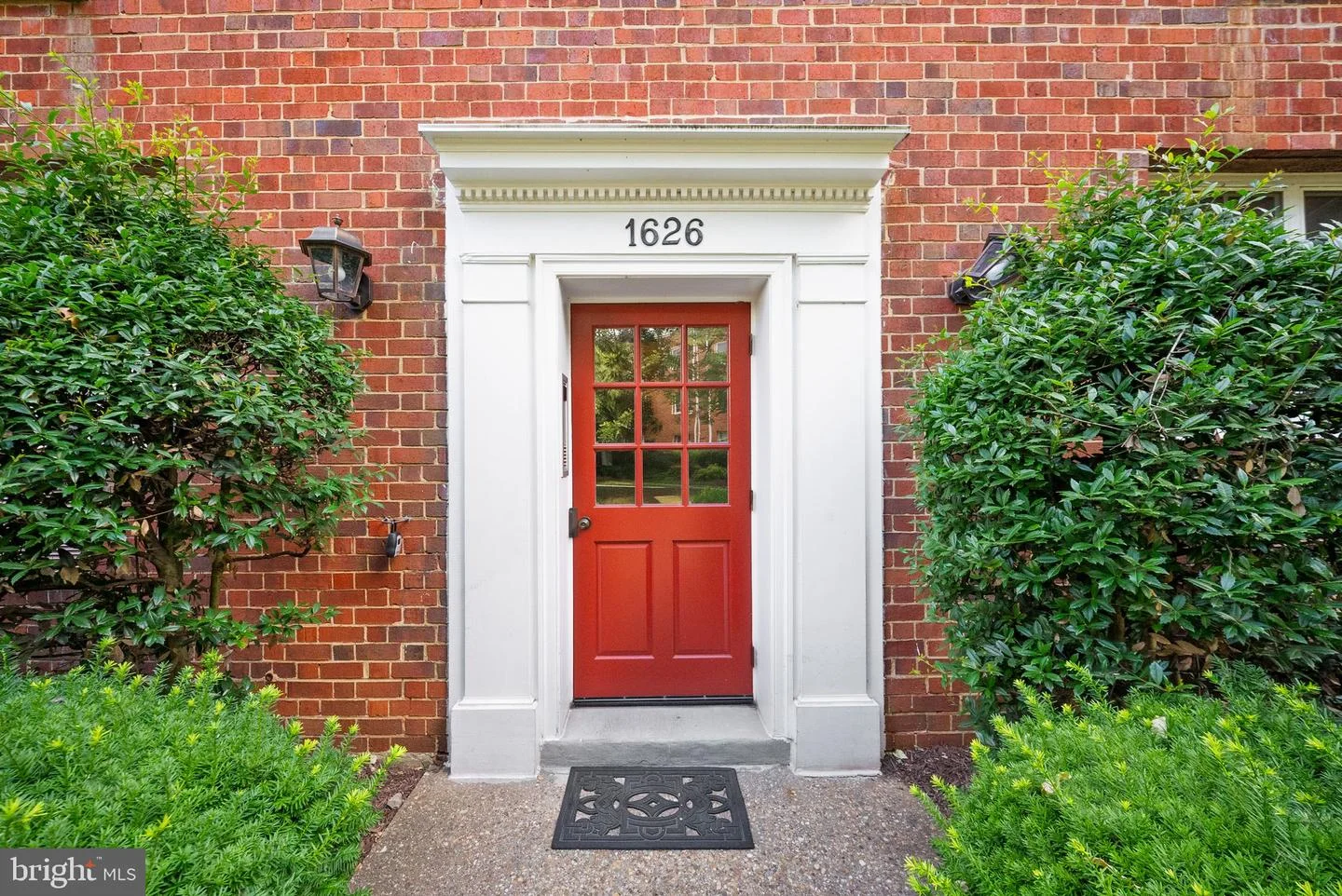 1626 W Abingdon Drive W Unit 302