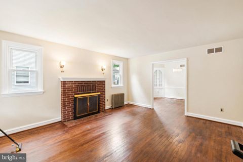 Single Family Residence in Wilmington DE 1111 Newport PIKE 7.jpg