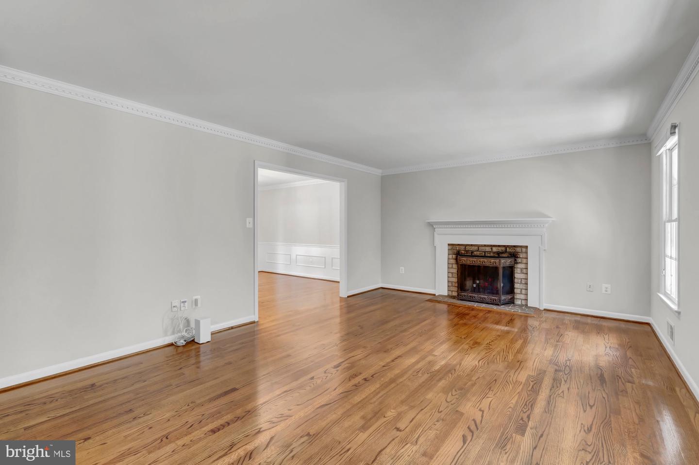 Photo 9 of 74 of 10913 Justin Knoll Rd house