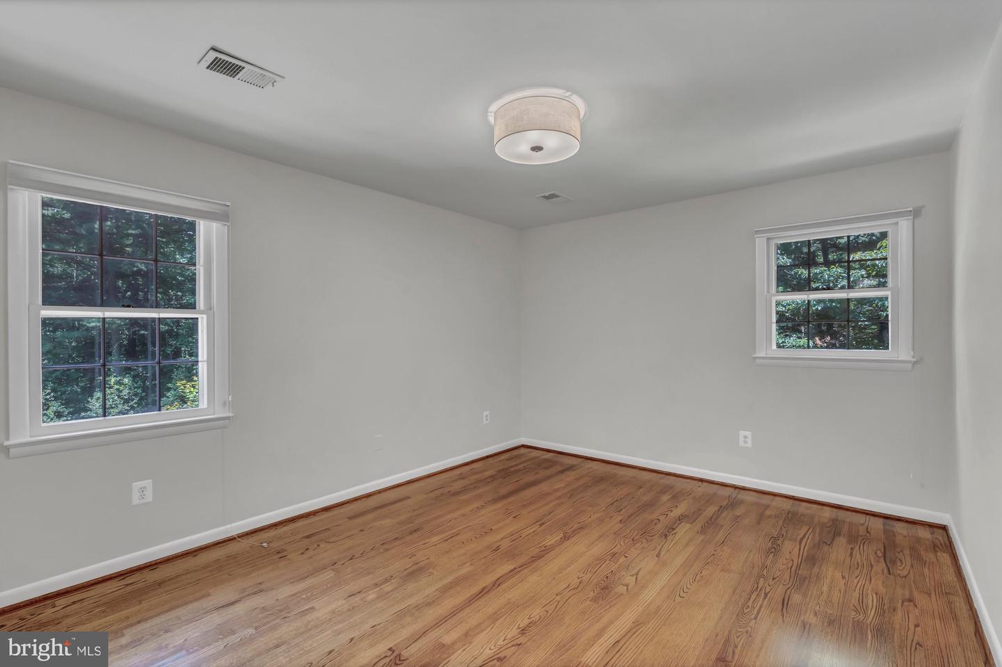 Photo 36 of 74 of 10913 Justin Knoll Rd house