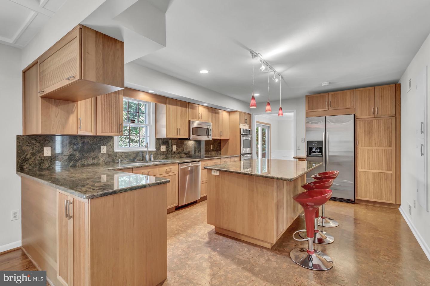 Photo 4 of 74 of 10913 Justin Knoll Rd house