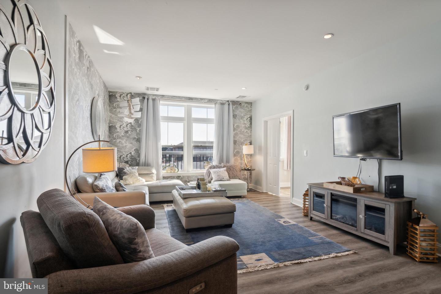 Photo 2 of 14 of 810 Asbury Ave #305 condo
