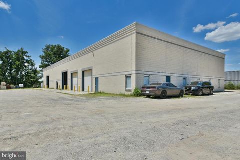 800-850 Mt Holly Rd Edgewater Park NJ 08010