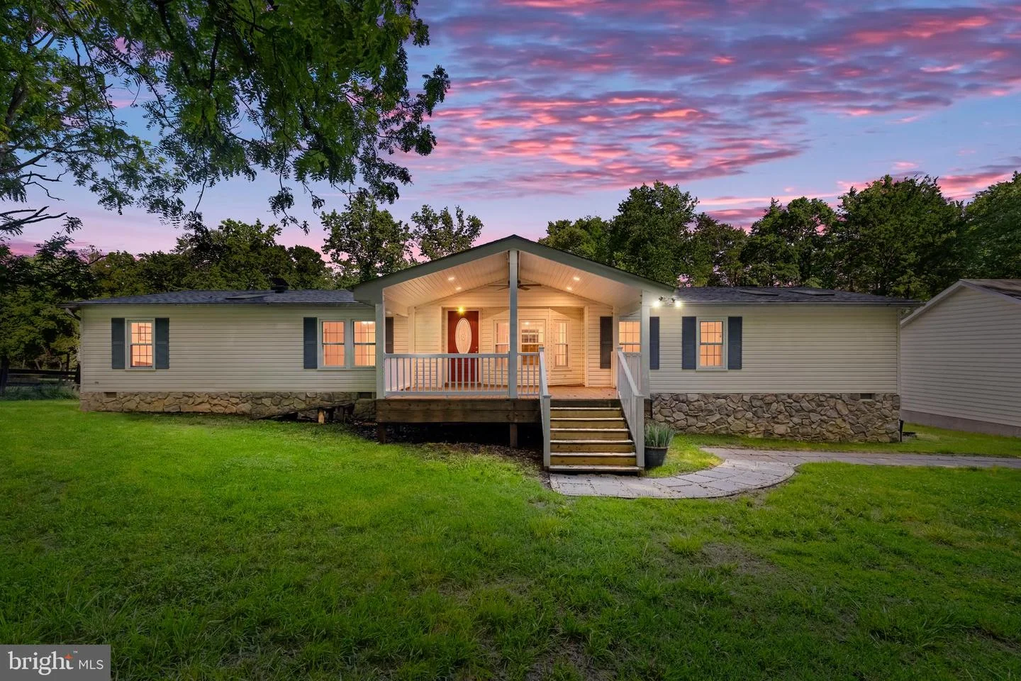 3303 Danbury Circle