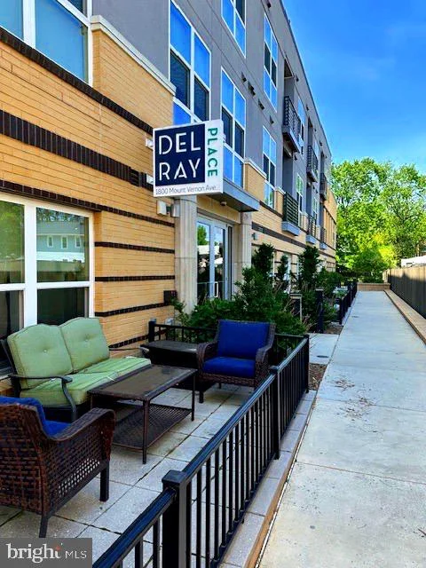 1800 Mount Vernon Avenue Unit 207
