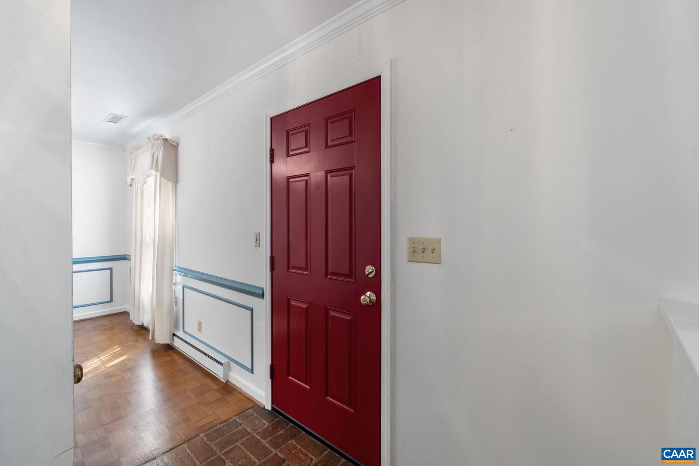 Photo 9 of 52 of 111 Carrsbrook Ct house