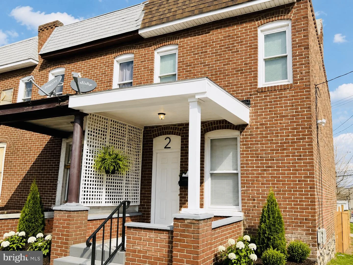 2 W Jeffrey St