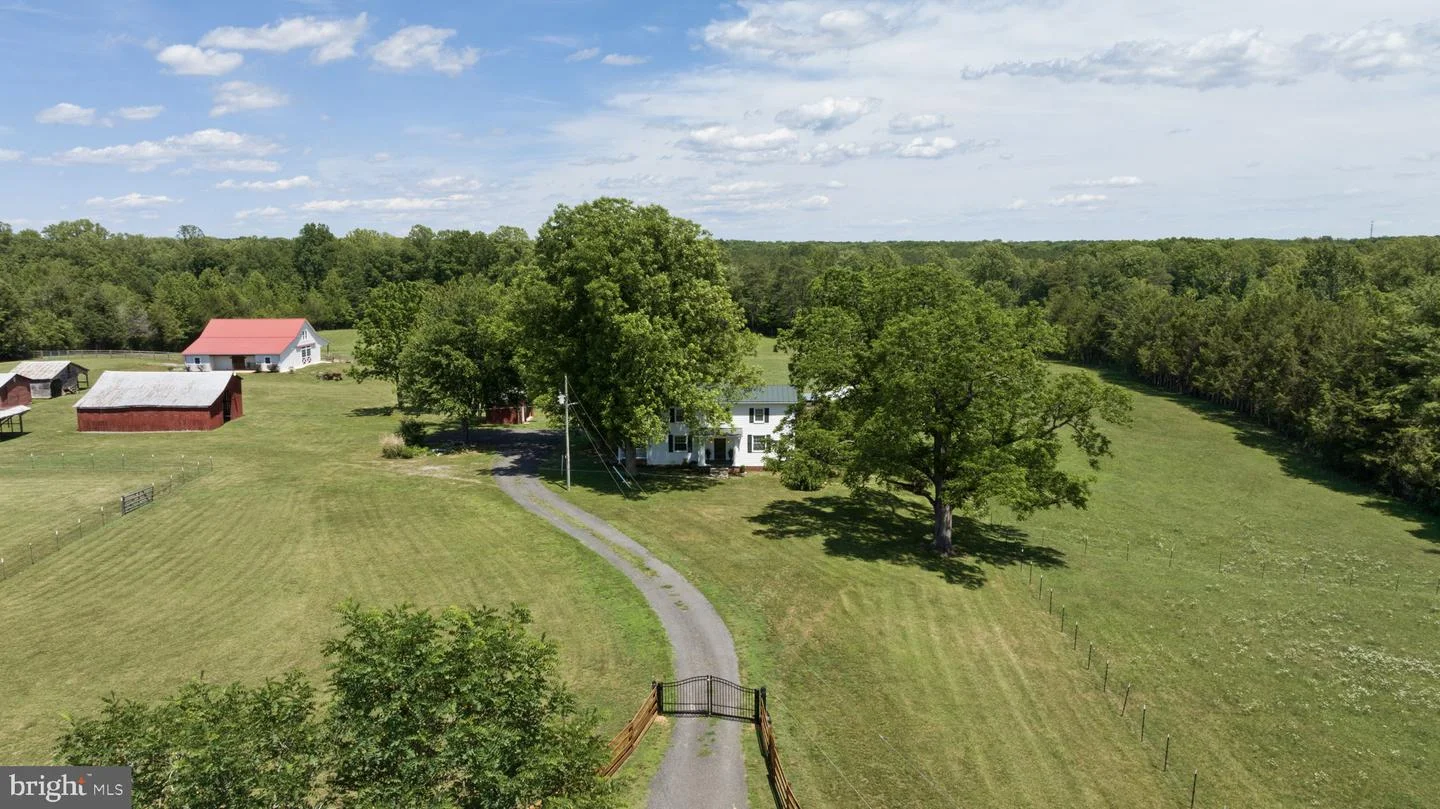 1815 Country Road