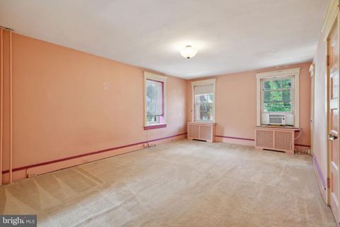 Single Family Residence in Trenton NJ 15 Richey PLACE 60.jpg