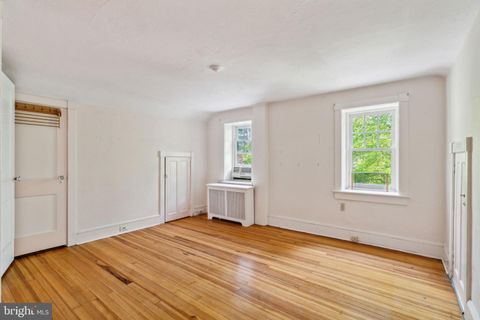 Single Family Residence in Trenton NJ 15 Richey PLACE 78.jpg