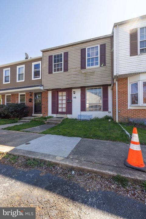 Townhouse in Newark DE 146 Elliot St St 1.jpg