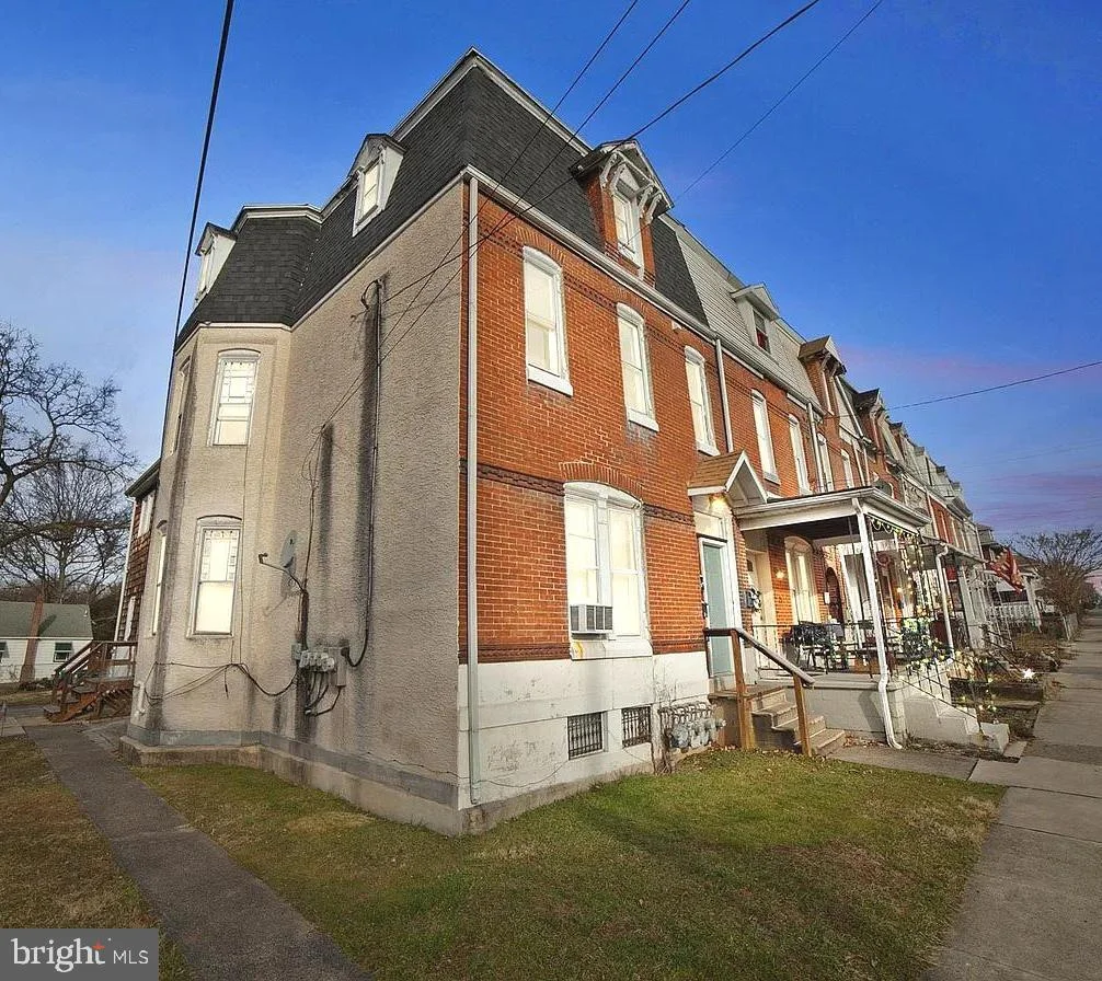 301 E Vine Street