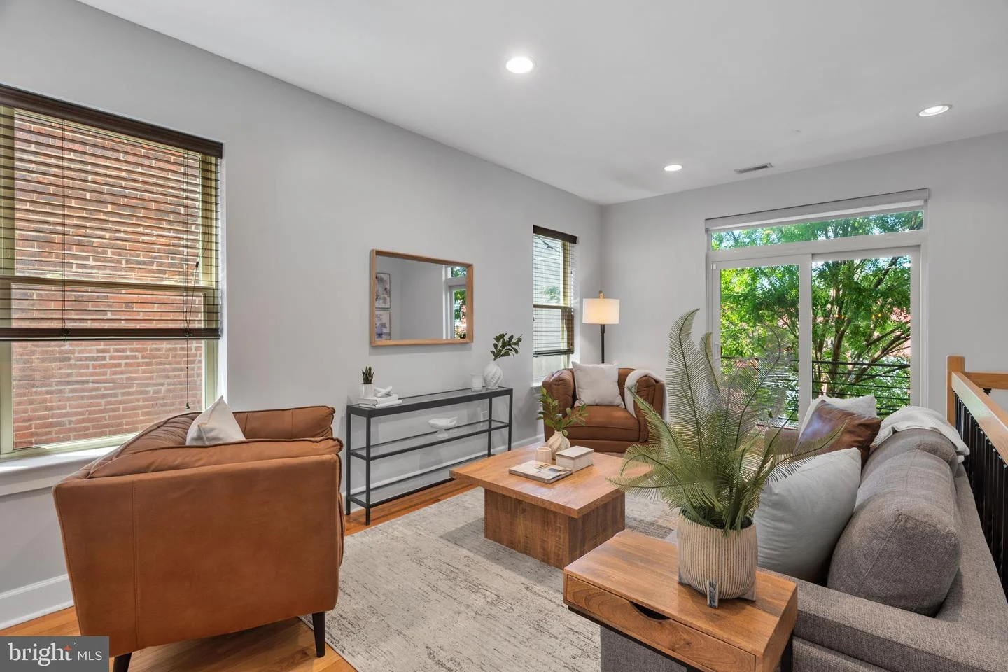 1908 Poplar Street Unit B
