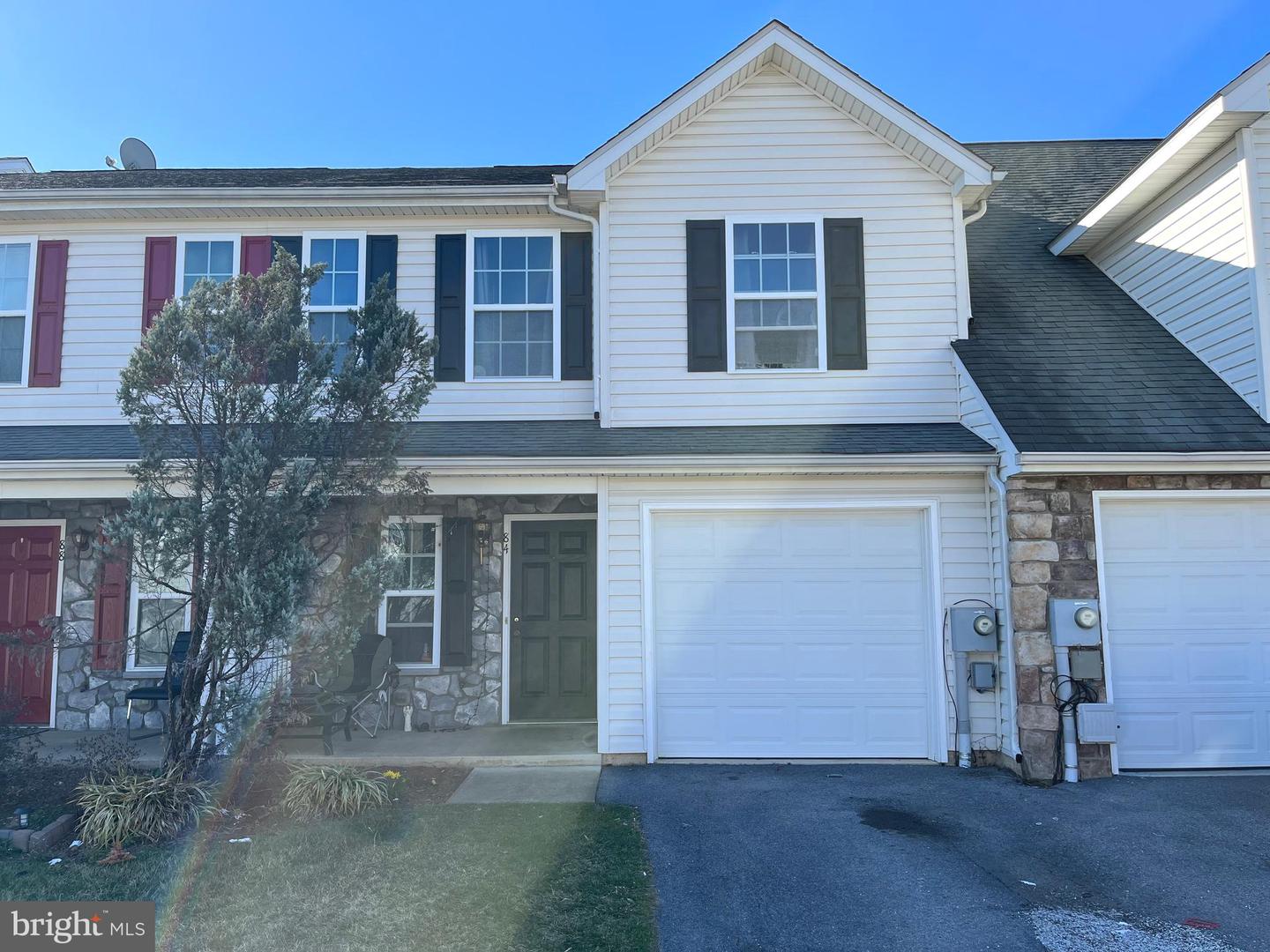 Photo 1 of 15 of 84 Fuzzy Tail Dr townhome