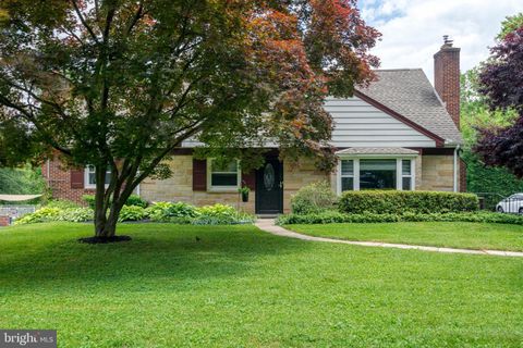 Single Family Residence in Lancaster PA 93 Conestoga BOULEVARD.jpg