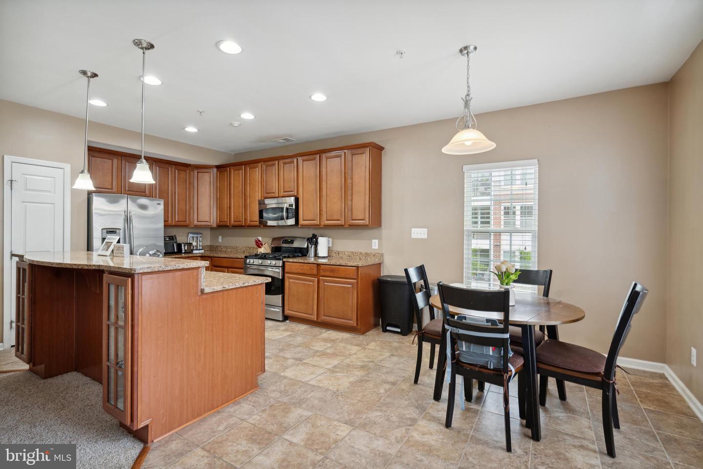 Photo 14 of 26 of 15097 Leicestershire St townhome