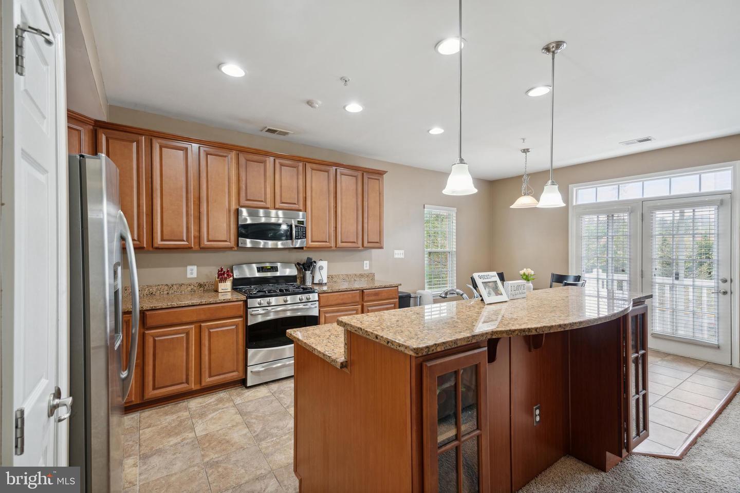 Photo 16 of 26 of 15097 Leicestershire St townhome