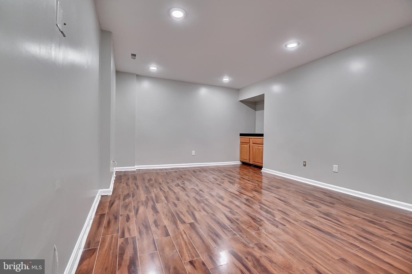 Photo 39 of 45 of 34 Goucher Woods Ct townhome