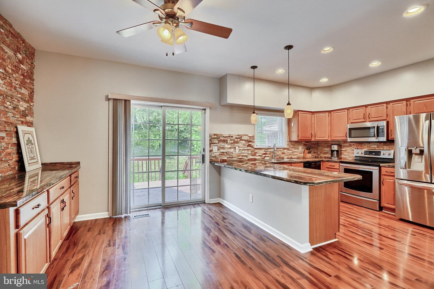 Photo 9 of 45 of 34 Goucher Woods Ct townhome