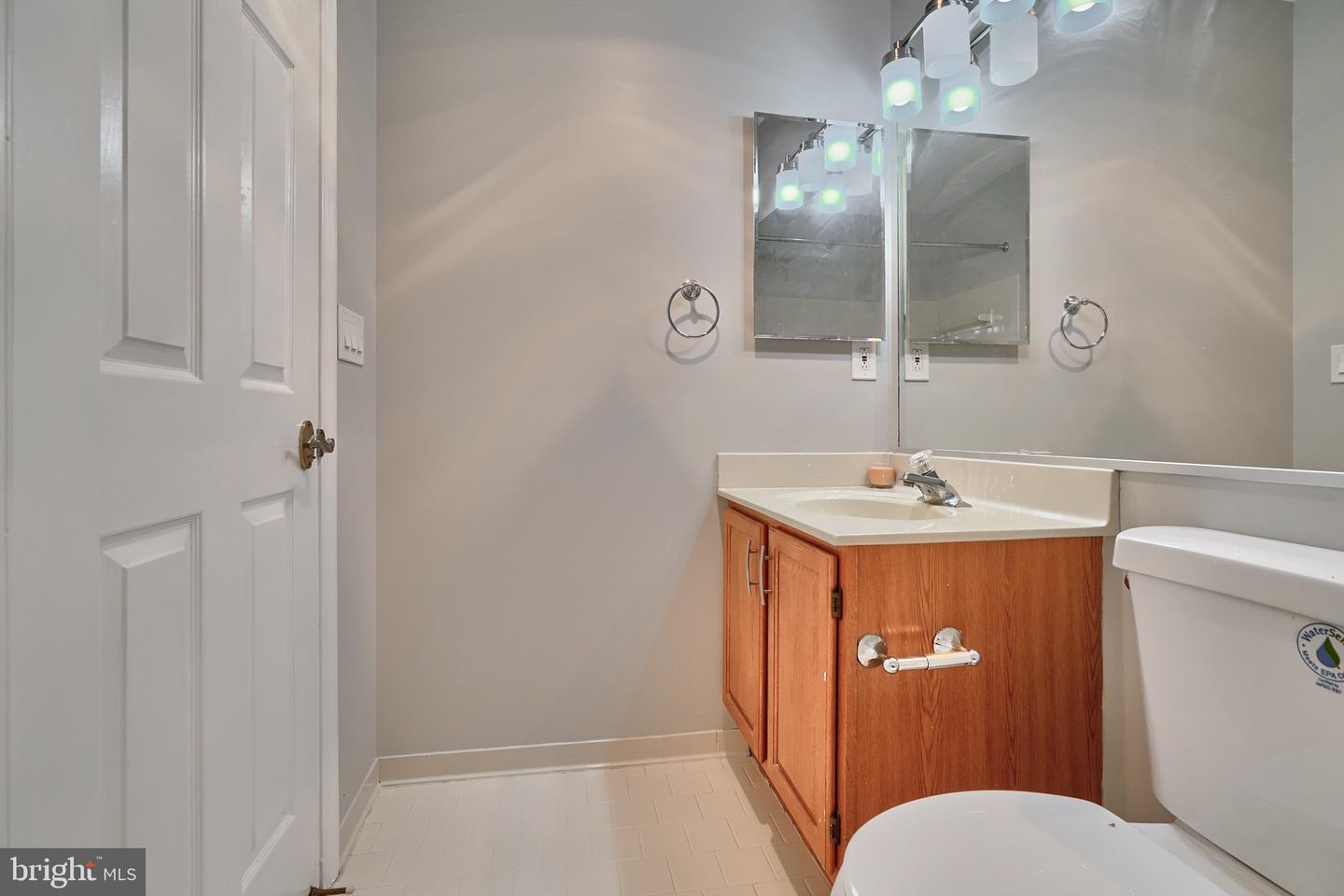 Photo 35 of 45 of 34 Goucher Woods Ct townhome
