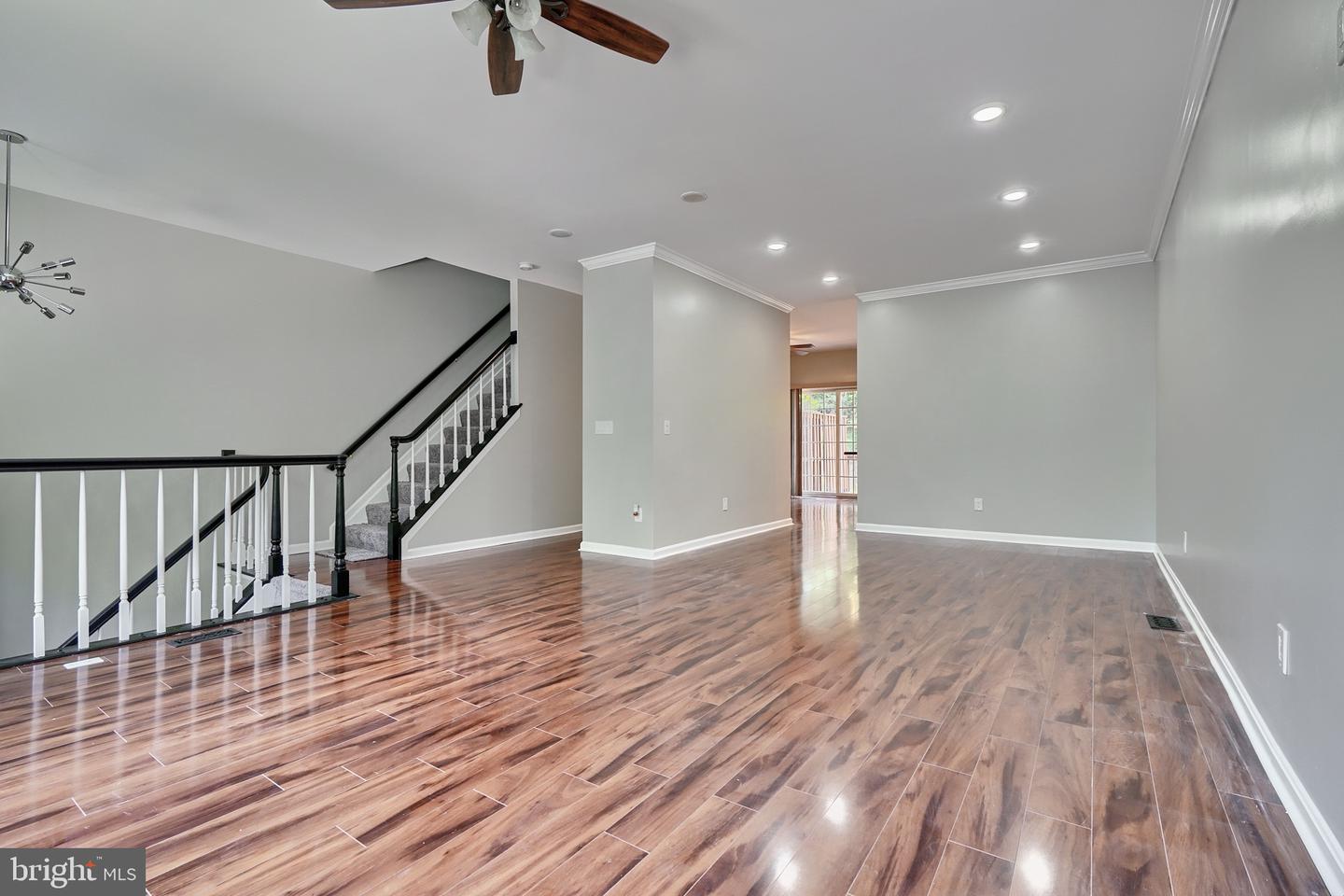 Photo 5 of 45 of 34 Goucher Woods Ct townhome