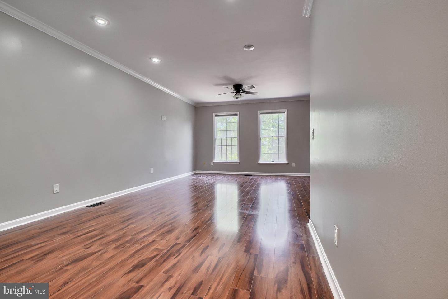 Photo 6 of 45 of 34 Goucher Woods Ct townhome