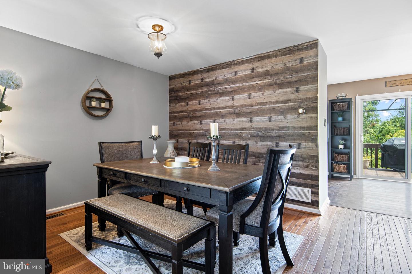 Photo 5 of 23 of 204 Spring Valley Way townhome