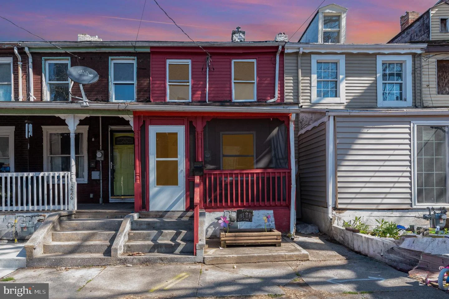 1228 Derry Street