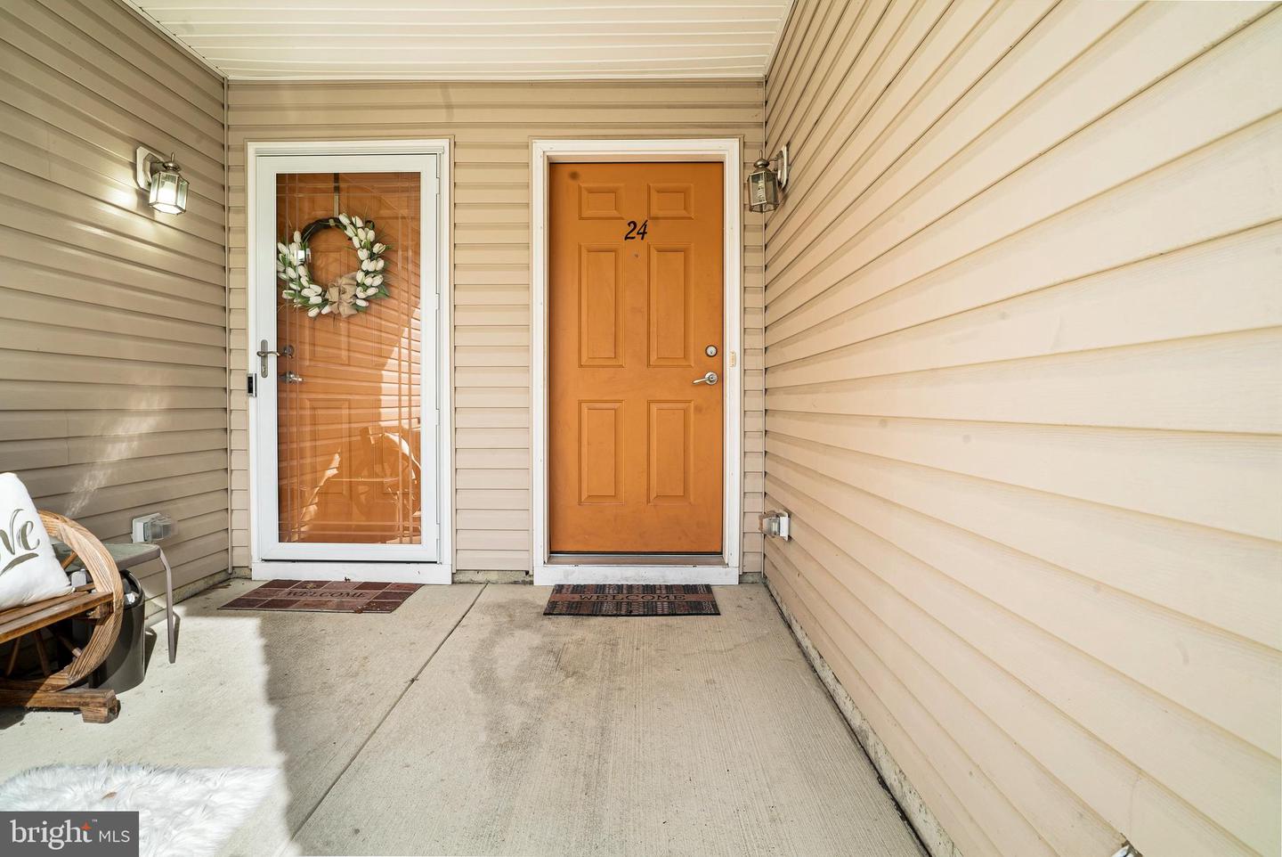 Photo 4 of 24 of 24 Rowand Way E townhome