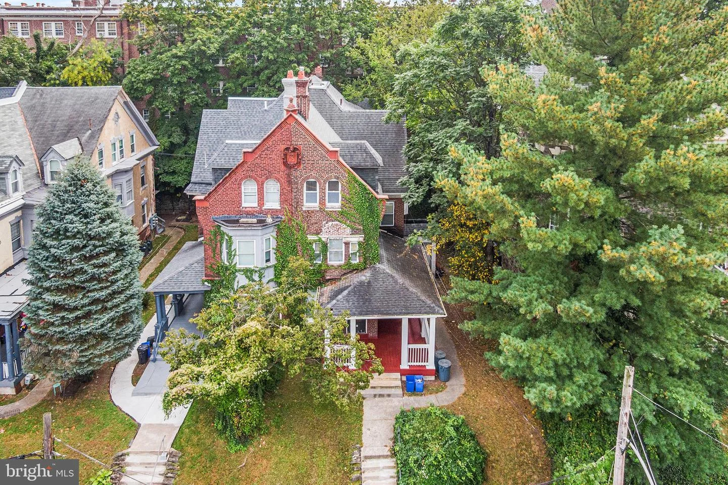 314 W Upsal Street