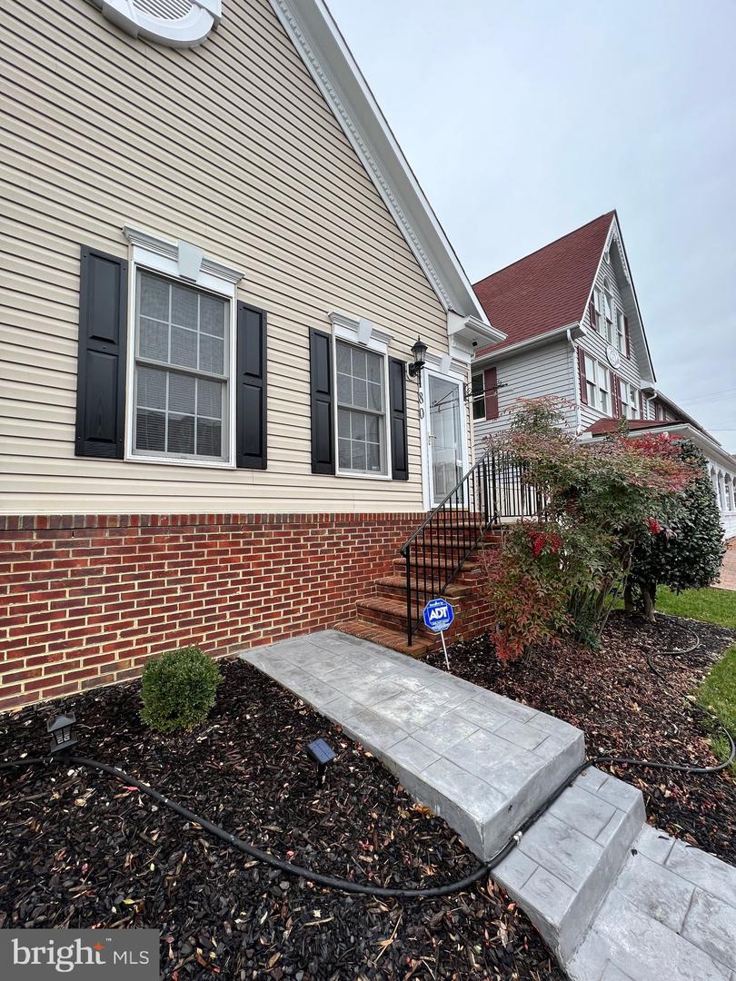 180 Mill St