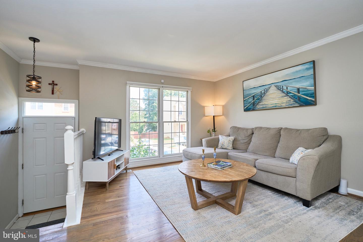 Photo 5 of 33 of 1264 Bond St townhome