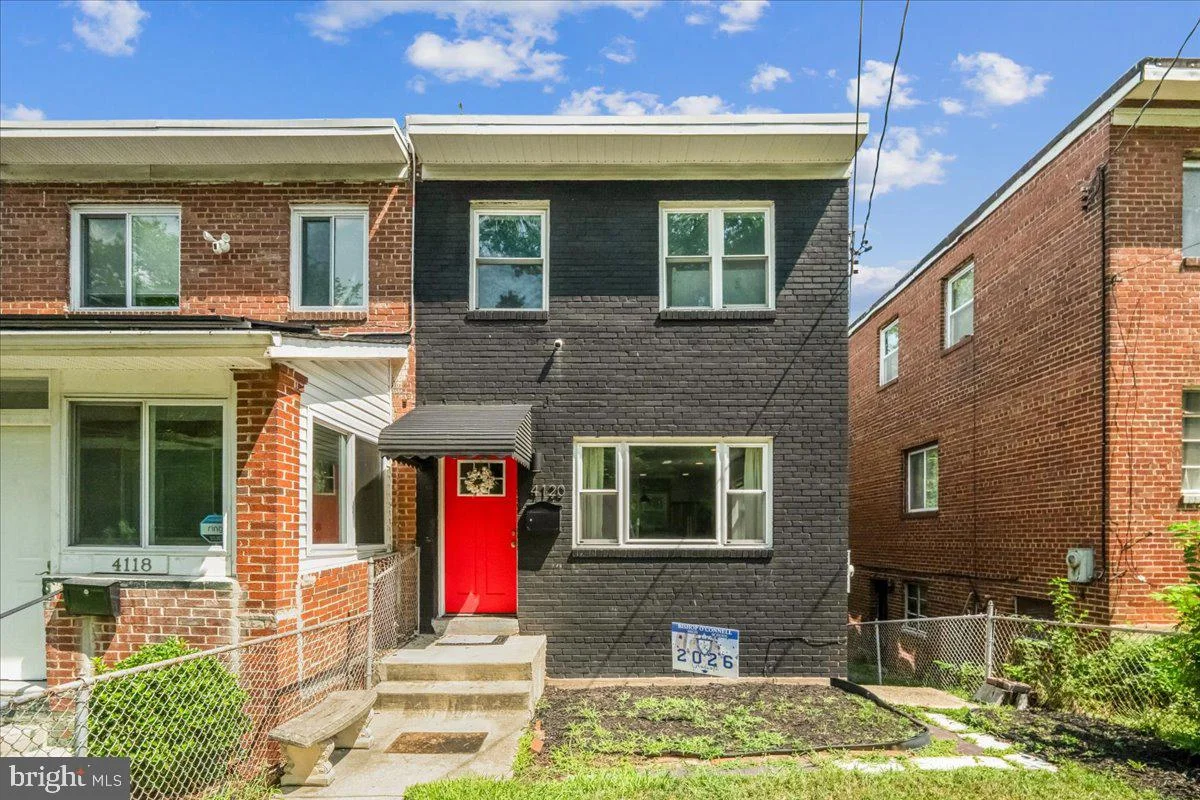4120 E Capitol Street NE