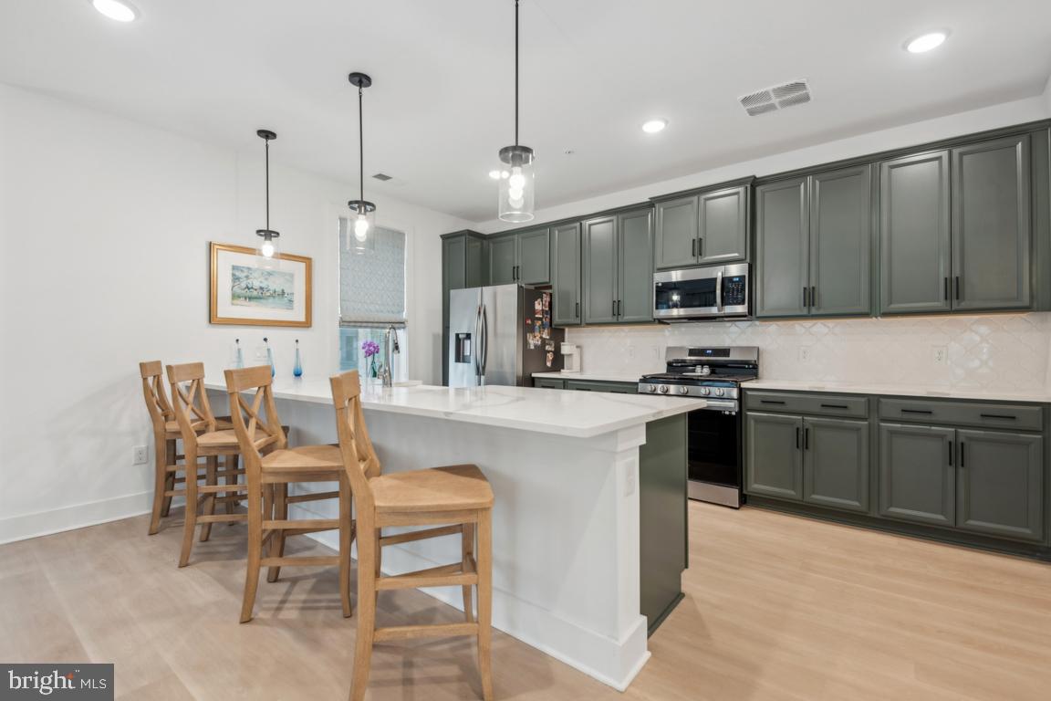 78 Old Mill Bottom Rd N #101