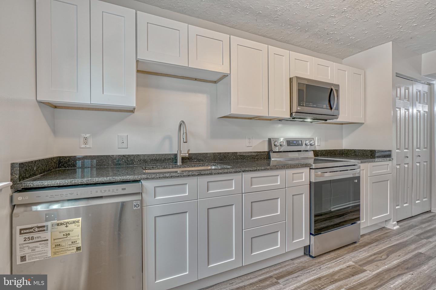 Photo 12 of 42 of 9346 Pan Ridge Rd #9346 townhome