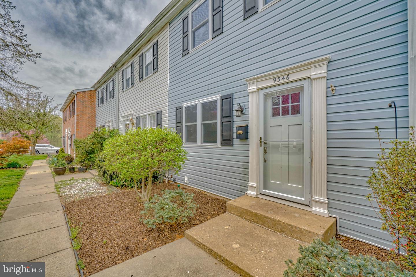 Photo 2 of 42 of 9346 Pan Ridge Rd #9346 townhome