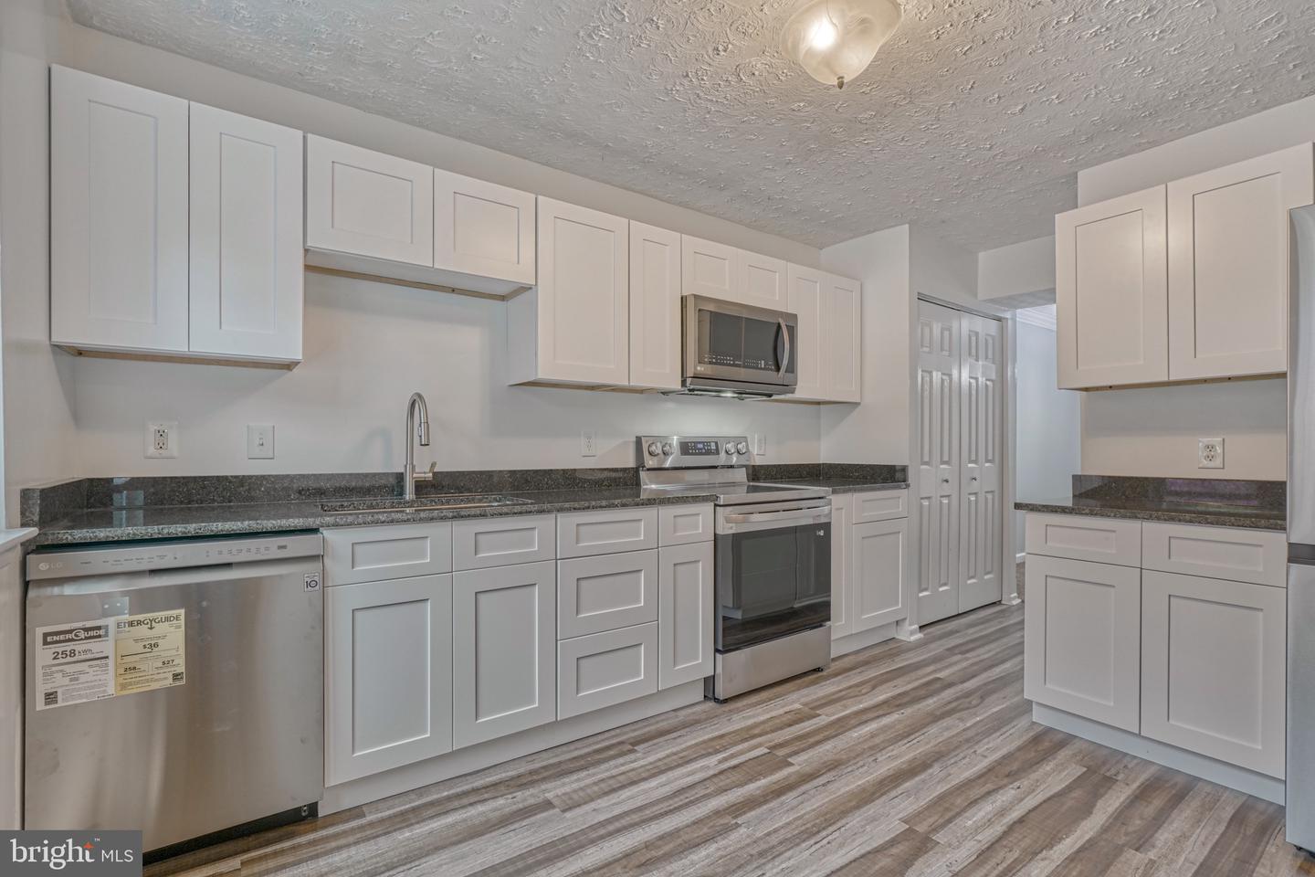 Photo 11 of 42 of 9346 Pan Ridge Rd #9346 townhome